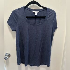 Athleta Women's Dark Blue Short Sleeve Tee